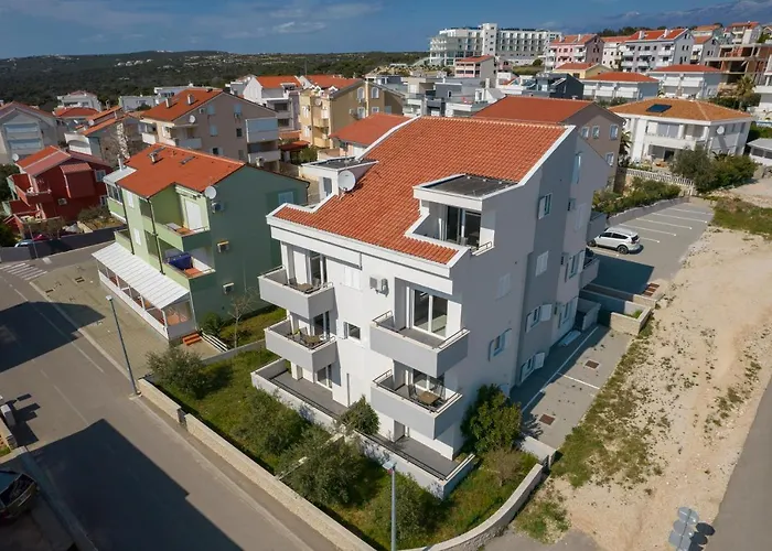 Novalja West Residence