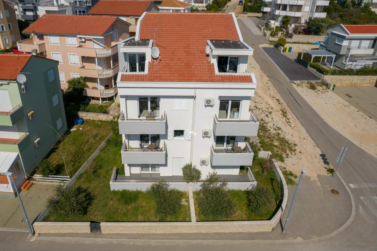 Apartment West *