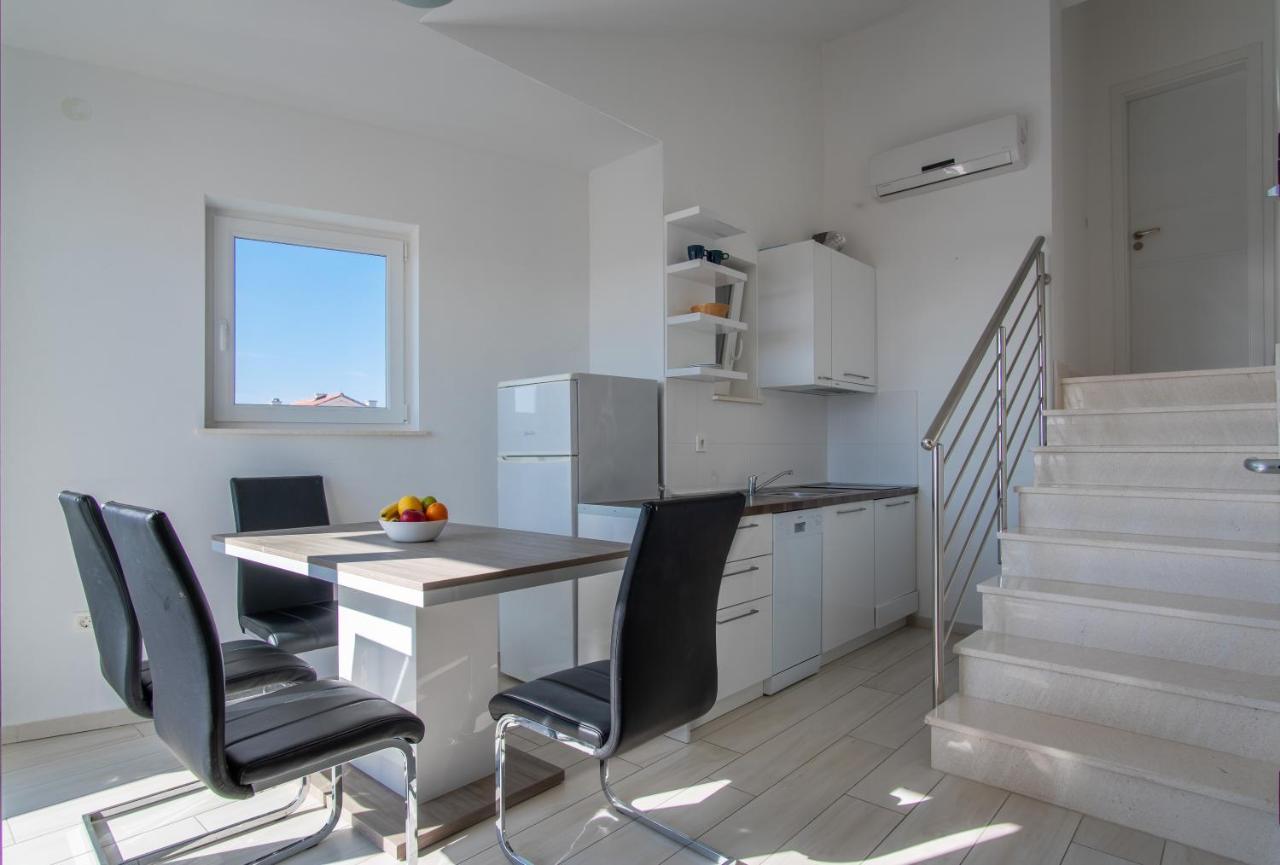 Apartment West