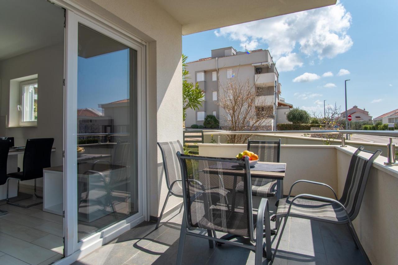 Apartment West *