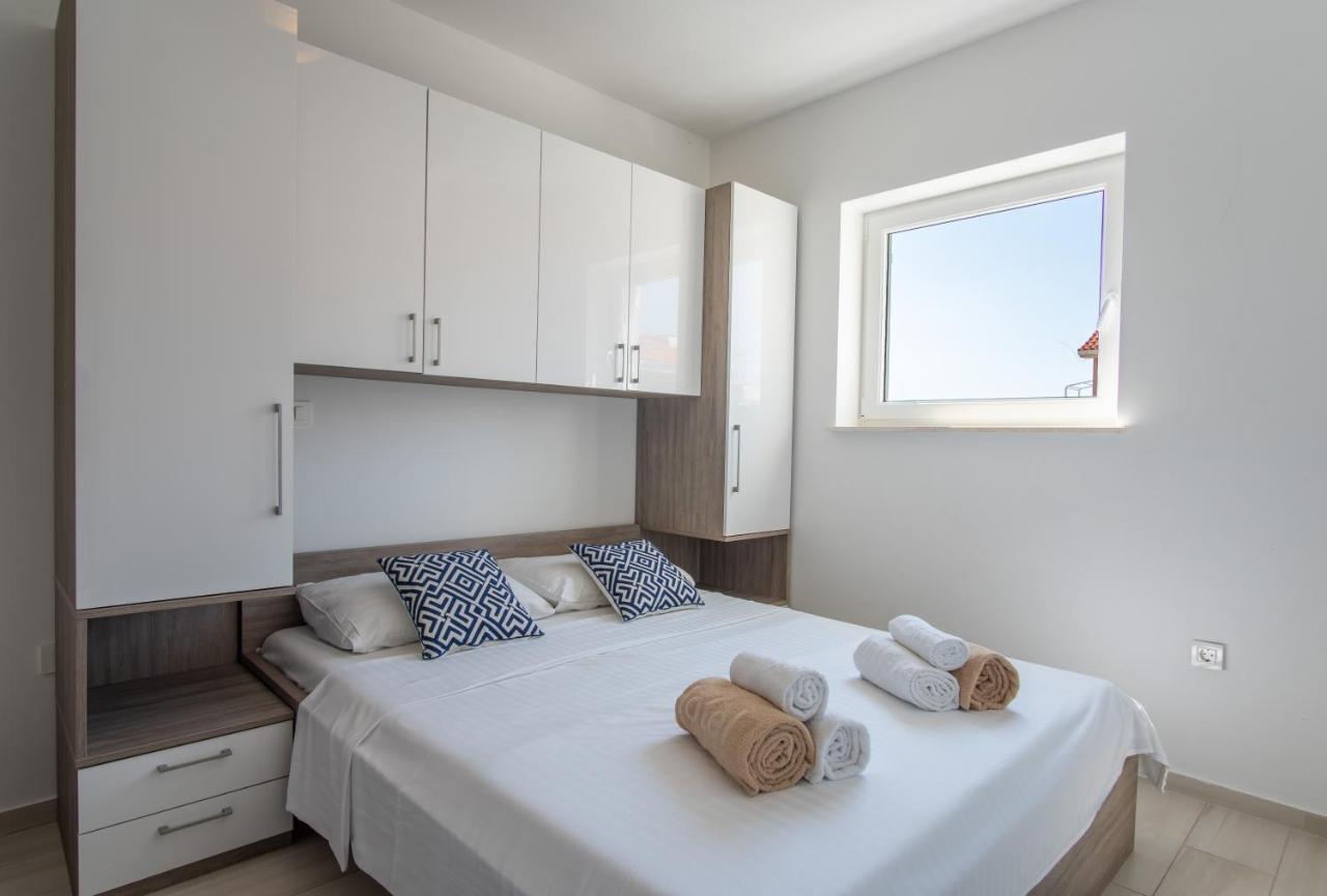 Apartment West