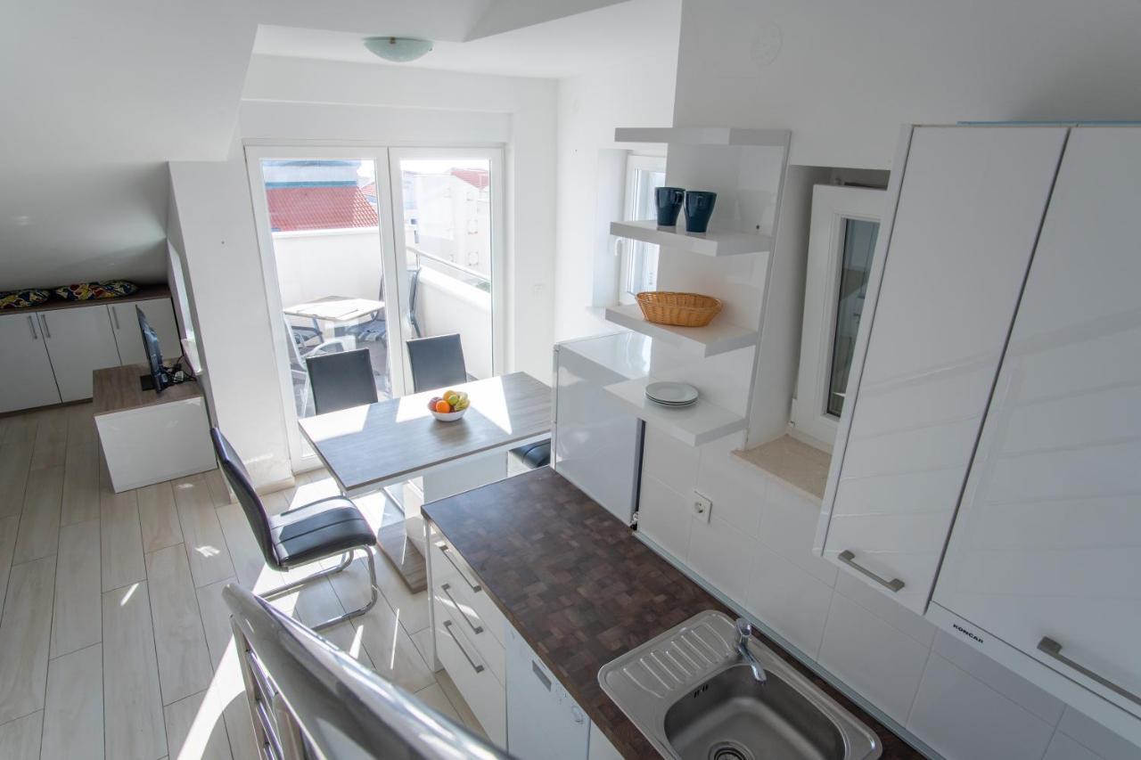Apartment West