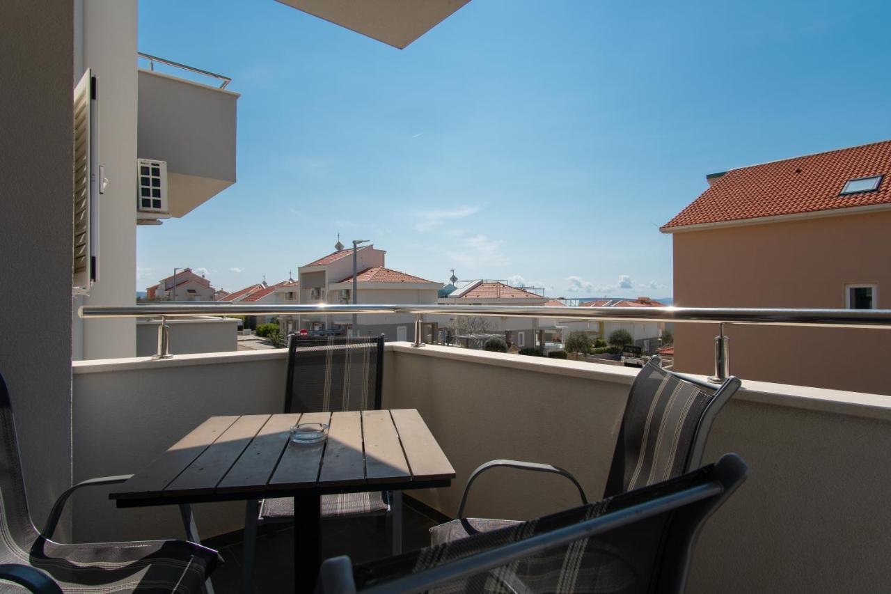 West Apartment *