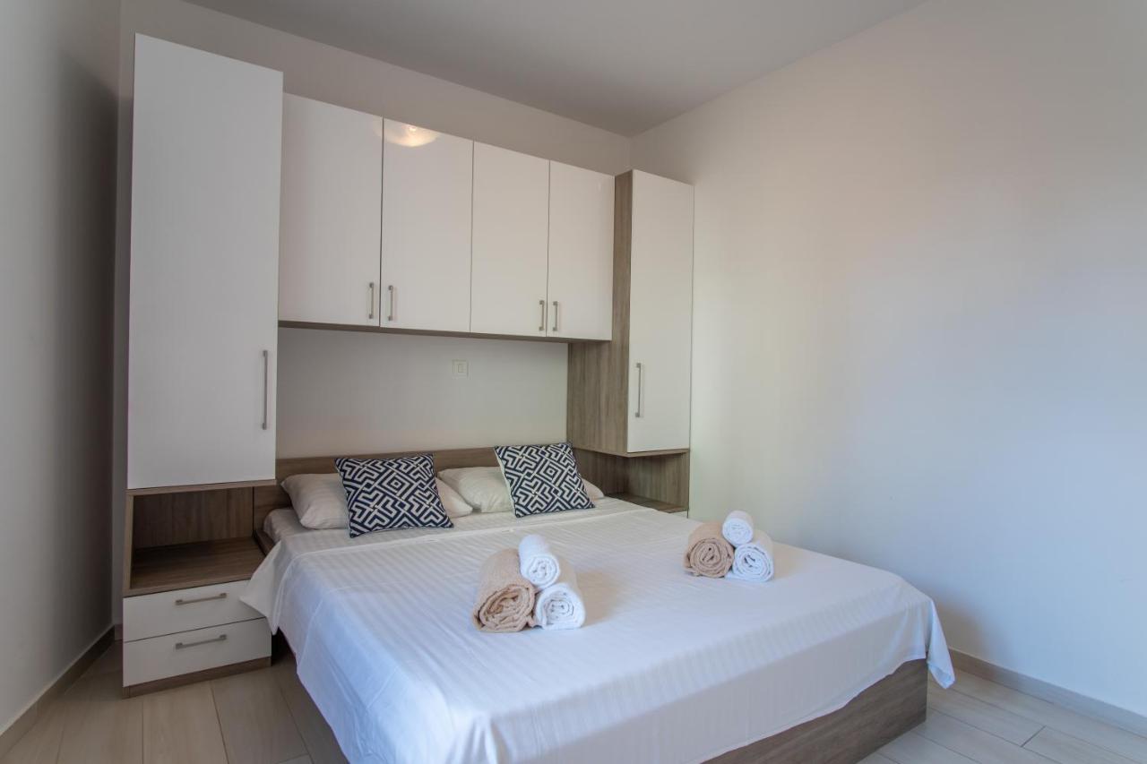 West Apartment *